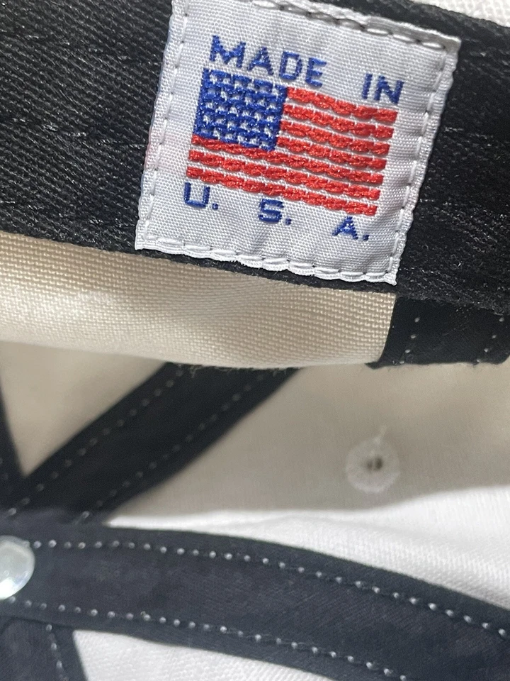 Gorra de béisbol REBEL8® Hecha en EE. UU. 6 paneles con correa Foto 4 de 4