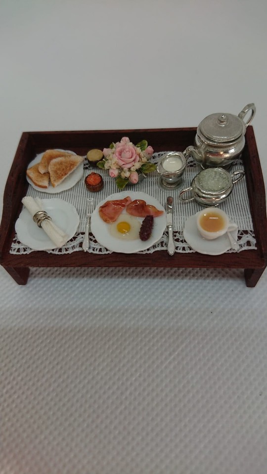 Dolls House artisan Lesley Burgess The English Kitchen filled breakfast