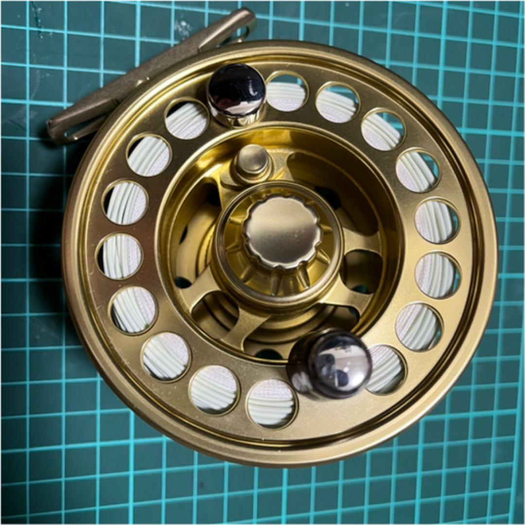 VAV STAAL C-VEX 7/8 Gold Fly Reel with box Used Japan