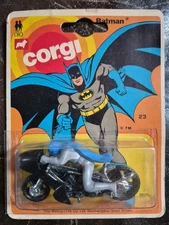 Corgi Jr. 23 Batman Bat Cycle #56114 Rare Card Style NIP Sealed See Pics
