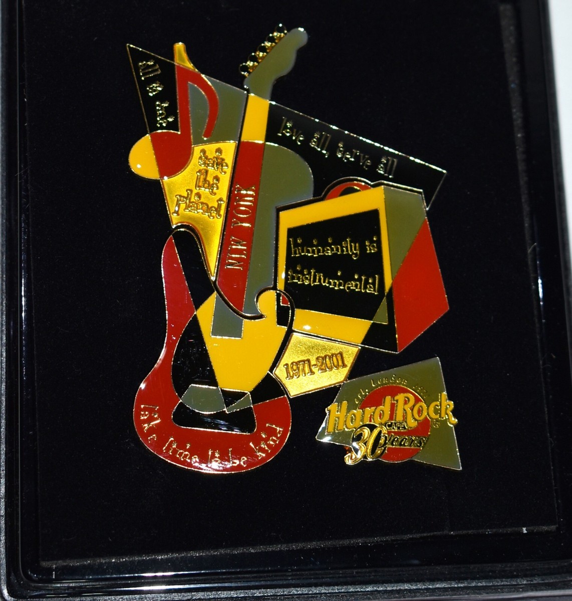 Hard Rock Cafe puzzle PIN Set CD Style Box - 30th Anniversary 2001