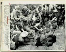 1972 Press Photo Michel Siffre emerges from cave in Texas after 205 days.