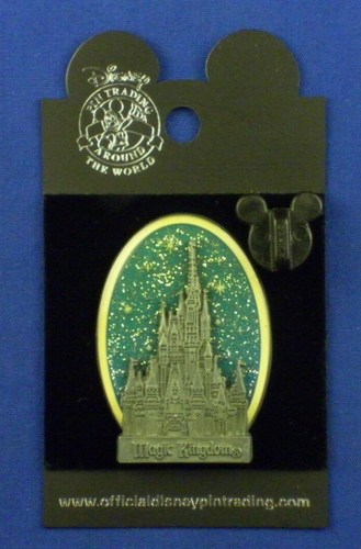 Magic Kingdom Castillo de Cenicienta Peltre 3D con Brillo 2005 OC # 24272 - Imagen 3 de 4
