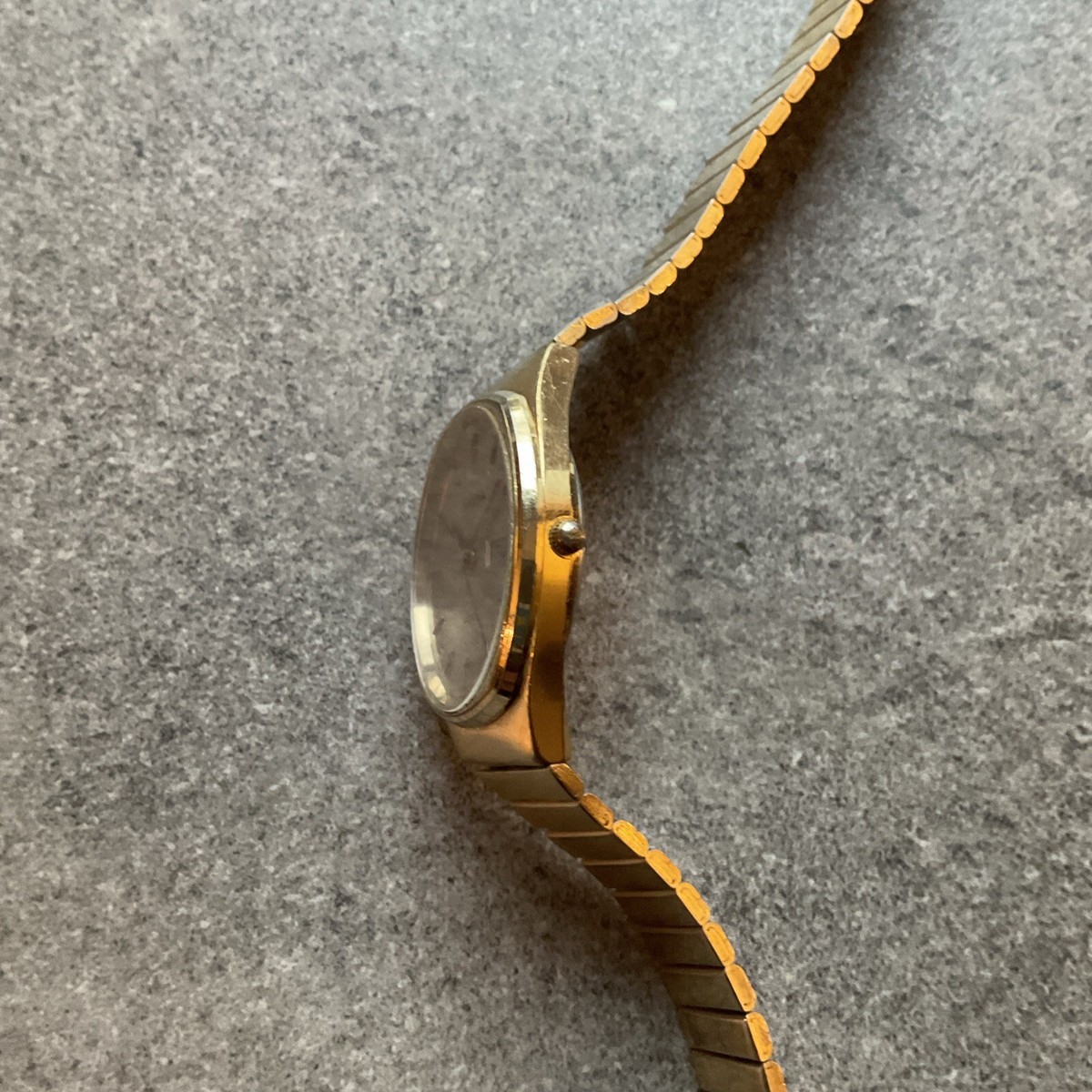 Bulova Men's Gold Tone Swiss Made Quartz Calendar Watch P2