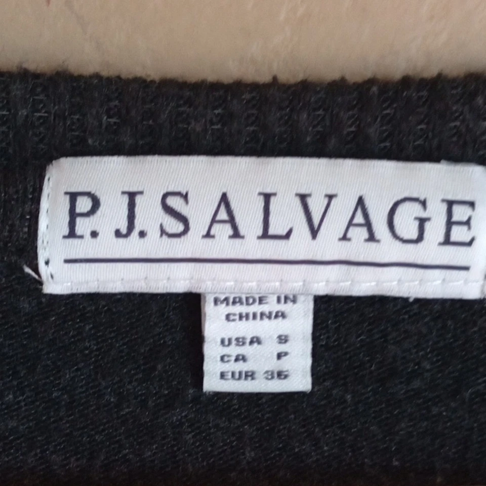 PJ Salvage Black Cozy Lon Sleeve Light Crew Kneck Sweater Women's Top Foto 4 de 4