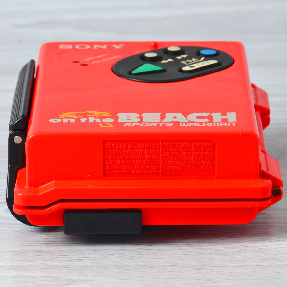 SONY カセットウォークマン WM-F5 当時物　レトロ SONY SPORTS WM-F5 Sports Walkman Cassette Player Used Japan