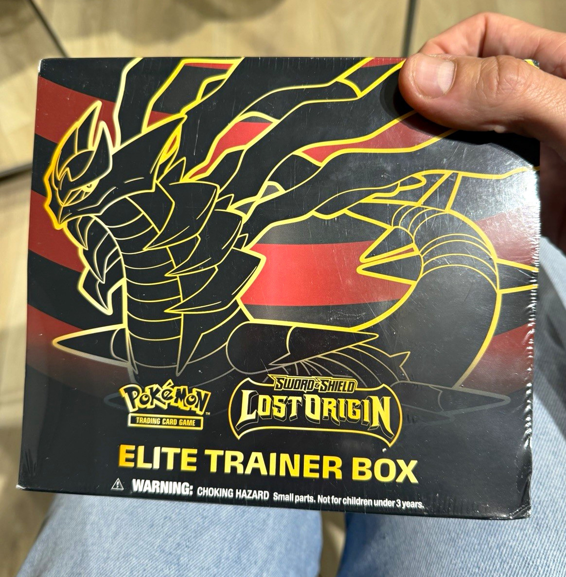 Pokémon TCG Sword & Shield Lost Origin Elite Trainer Box Giratina English