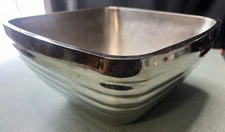 LG. Vollrath 18-8 47637 Double Wall Stainless Steel Beehive Serving bowl 12" SQ.