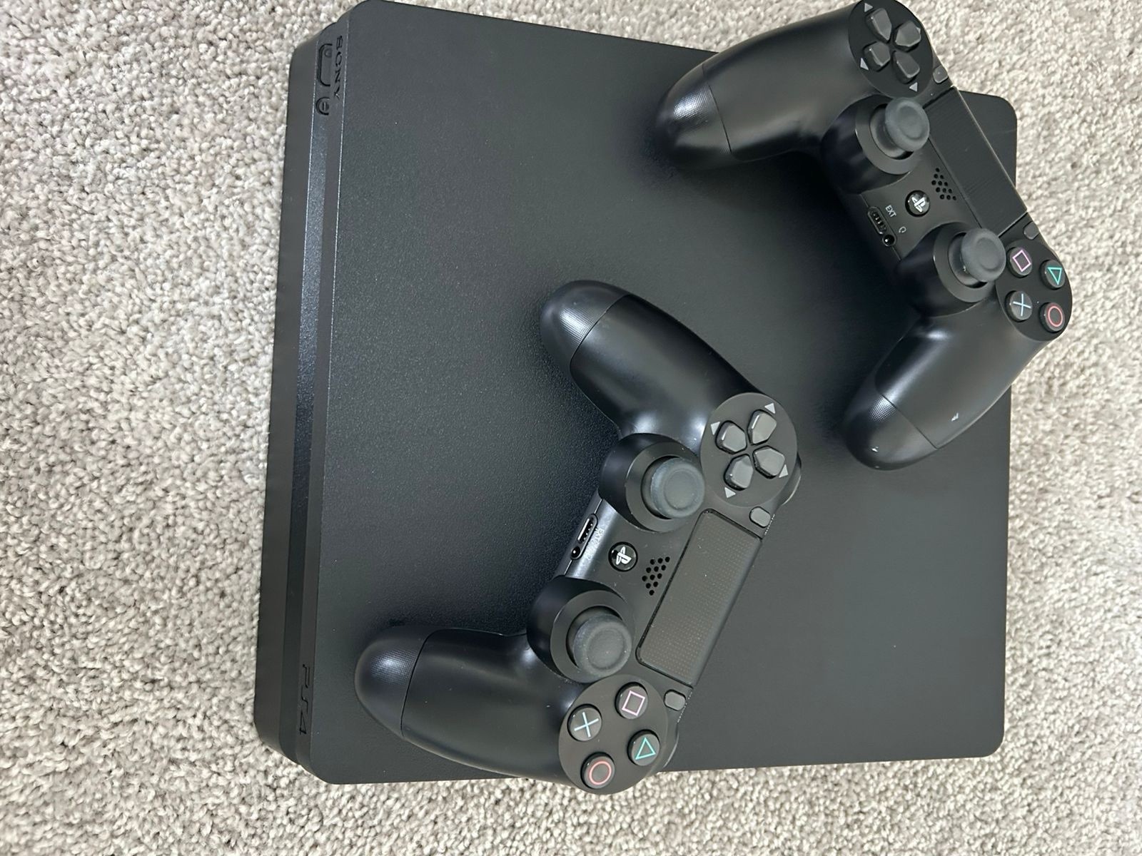 Sony PS4 Original 500GB Black Gaming Console