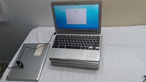 Lot of 7 Samsung Chromebook XE303C12 Laptops For Parts or Repar - Picture 3 of 22