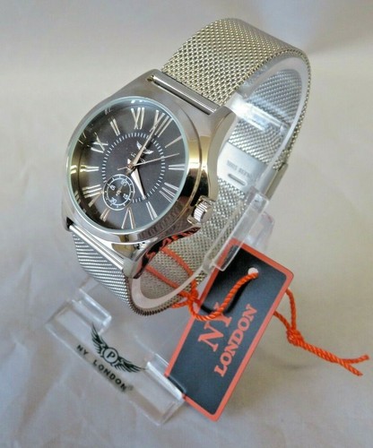 Ladies / Unisex Elegant Watch Mesh Strap & Silver Case & Black Watch Face, - Picture 2 of 6