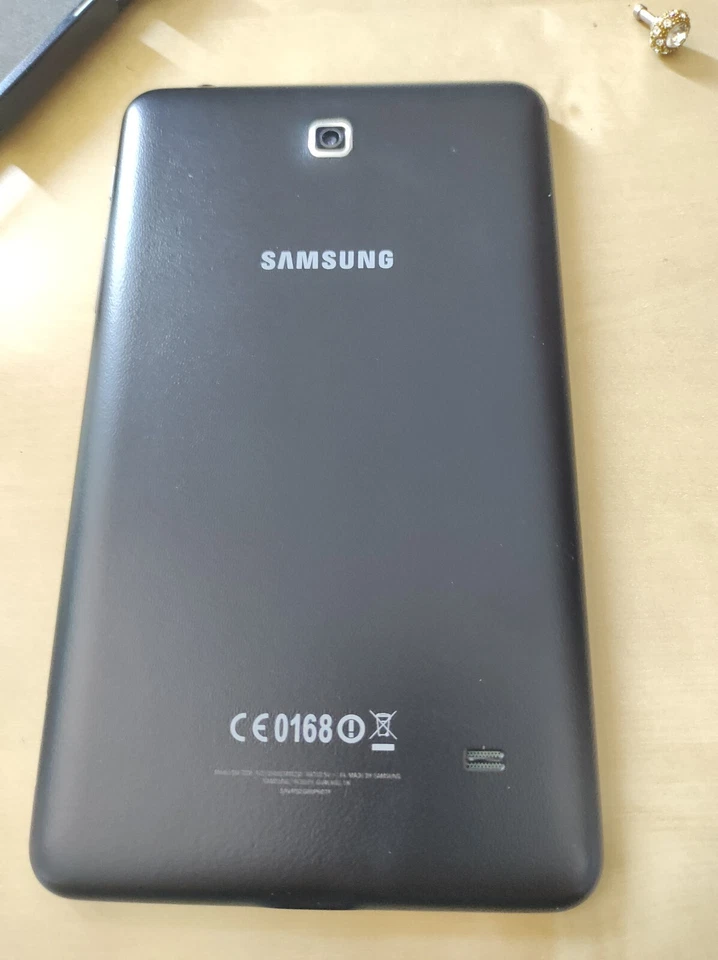 Samsung Galaxy Tab 4  SM-T230 8GB, WLAN, 17,8 cm (7 Zoll) - Schwarz... - Bild 3 von 4