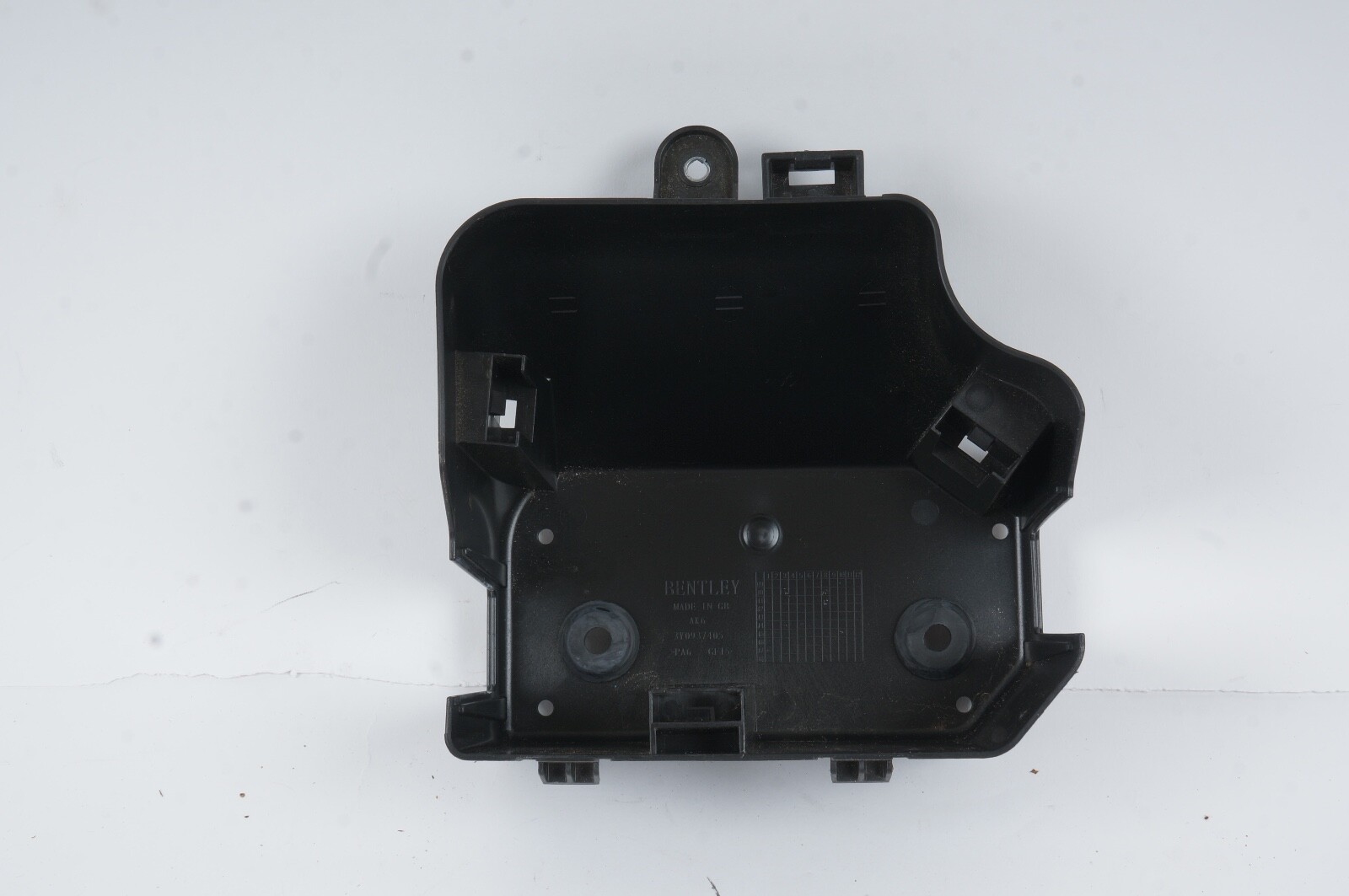 2010 - 2020 Bentley Mulsanne Fuse Relay Junction Box Cover Housing 3y0937405