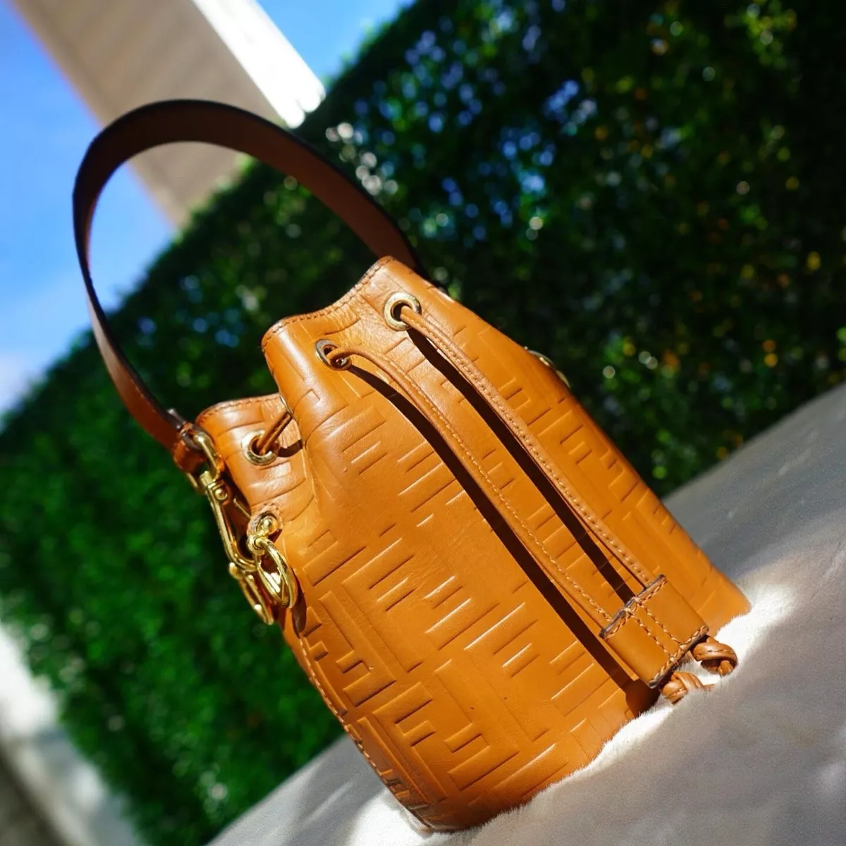 fendi mon tresor bucket bag