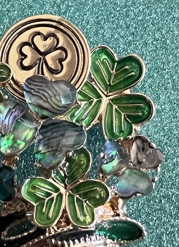Napier Gold Tone Pin into Winter Hat & Clovers Pin St. Patrick's Day New Enamel - Picture 9 of 10