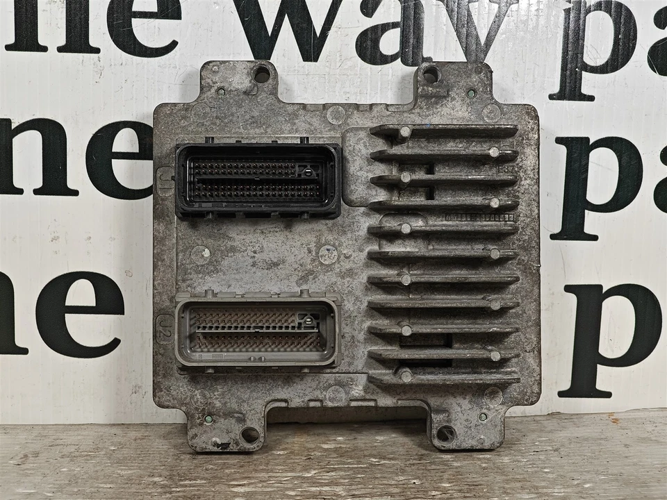 12612397 Chevrolet COBALT 2007-2010 Engine Control Unit ECU 4K2 543 B3 - Изображение 3 из 3