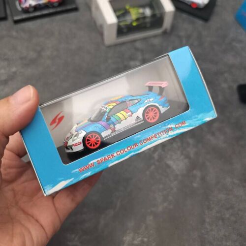 Spark 1/64 Porsche 911 991 PCCA 2015 Singapore #88 car model rainbow livery Y007 - Picture 3 of 5