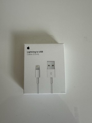 Apple 3ft. (1m) Lightning to USB Cable - White (New In Box)