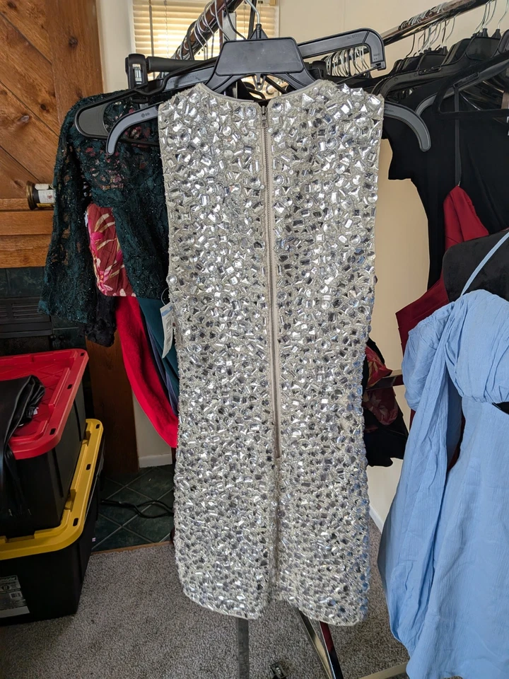 MINIVESTIDO Alice + Olivia WYNELL ADORNADO CON CRISTAL talla 0 $995MSRP Foto 4 de 4