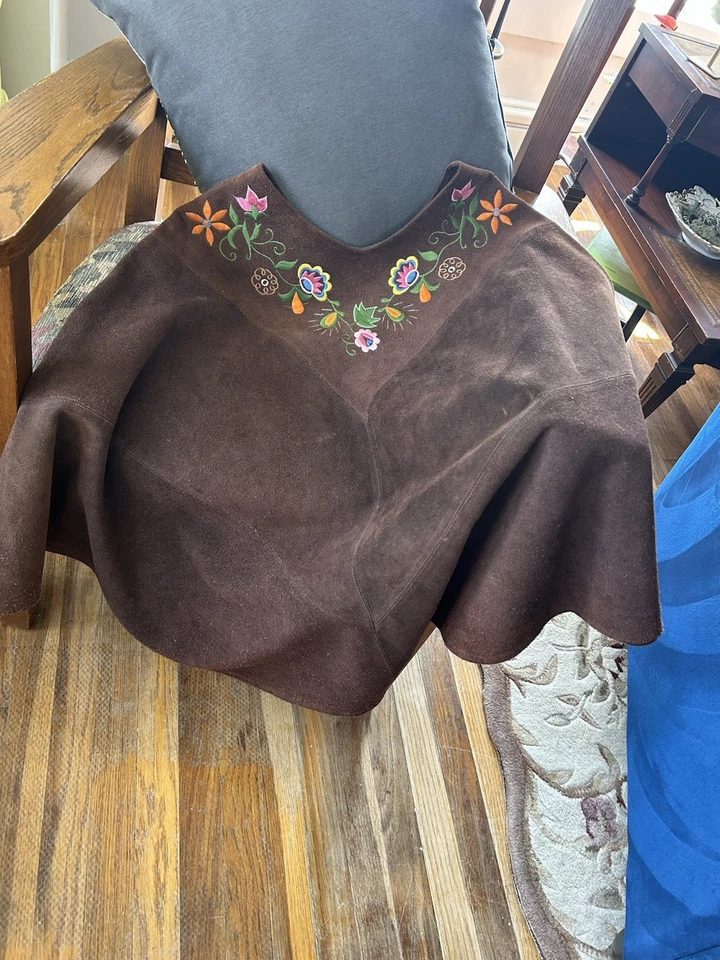 Poncho bordado gamuza pesada marrón vintage, OS, bohemio, hippy, artístico Foto 4 de 4
