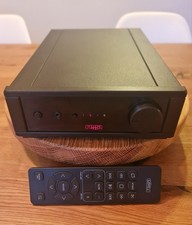 Rega io Integrated Amplifier - Mint, Remote, Phono Stage & Headphone Jack 🇬🇧 
