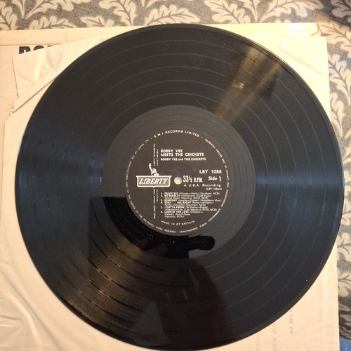 BOBBY VEE MEETS THE CRICKETS VINYL LP MONO 1962 - Picture 3 of 4
