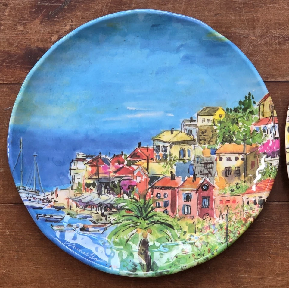 Две меламиновые тарелки 222 Fitch 10,75 дюйма для сервировки в прибрежной деревне церкви синие разноцветные - Изображение 2 из 4