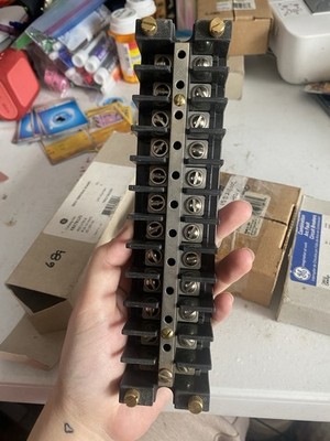 General Electric EB27B12S terminal Board (689)