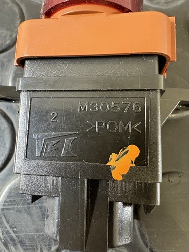 Hazard Warning Light Switch From Honda Civic 2.2 Diesel M30576 - Picture 4 of 4