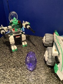 Lego 70704 Galaxy Squad Vermin Vaporizer Complete with Box & instructions VGC