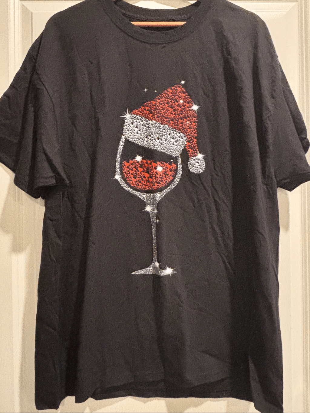 Festive Christmas Wine Glass Graphic Tee in XL