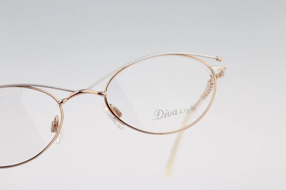 Diva 9032 19, Vintage Años 90 Oro y Blanco Cejas Pequeñas Monturas de Gafas Ovaladas Nuevo de Lote Antiguo Foto 4 de 4