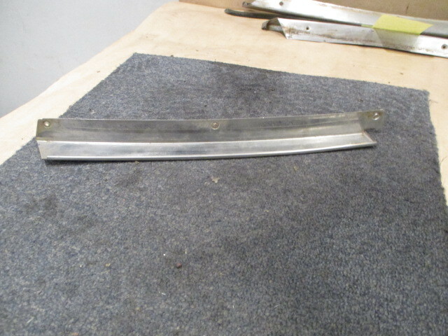 Ferrari 365, 400,400i, 412 - RH Rear Side Moulding - P/N 255-42-601-08