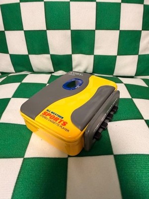 COBY Sports CX-34 Stereo Cassette Player Gelb Vintage Style mit Kopfhörer