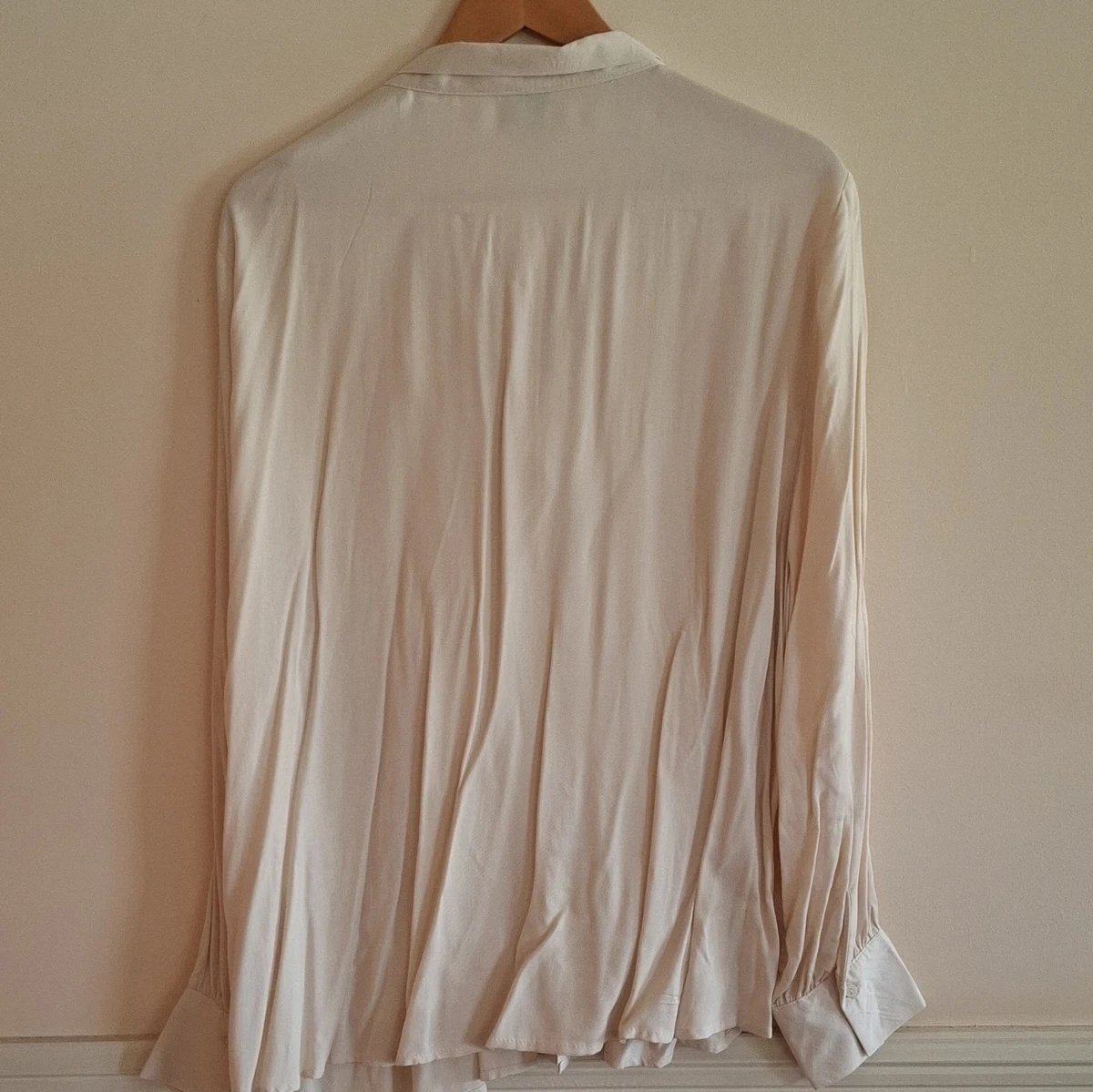 Vero Moda Beige Solid Collared Button Front Long Sleeve Blouse Polyester 14