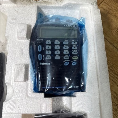 Émetteur-récepteur FM YAESU FT-729 144/430 MHz - Photo 2/8