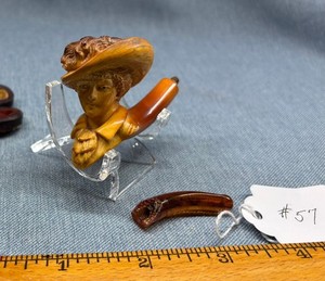 Tiny antique meerschaum cheroot holder of a woman in a straw hat (#57)