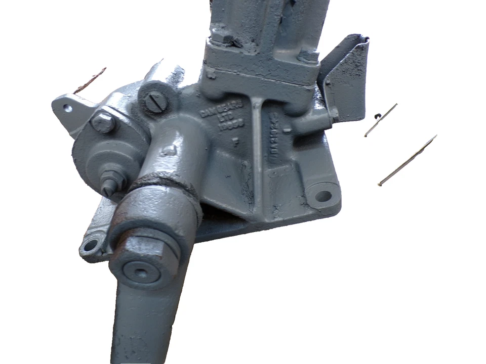 Original Ford  2000 3000 Tractor (1965-1975) - Steering Box Manual Steering  - Image 4 of 4