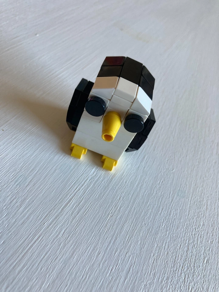 LEGO Ideas 21308 Adventure Time, foto 2 di 5
