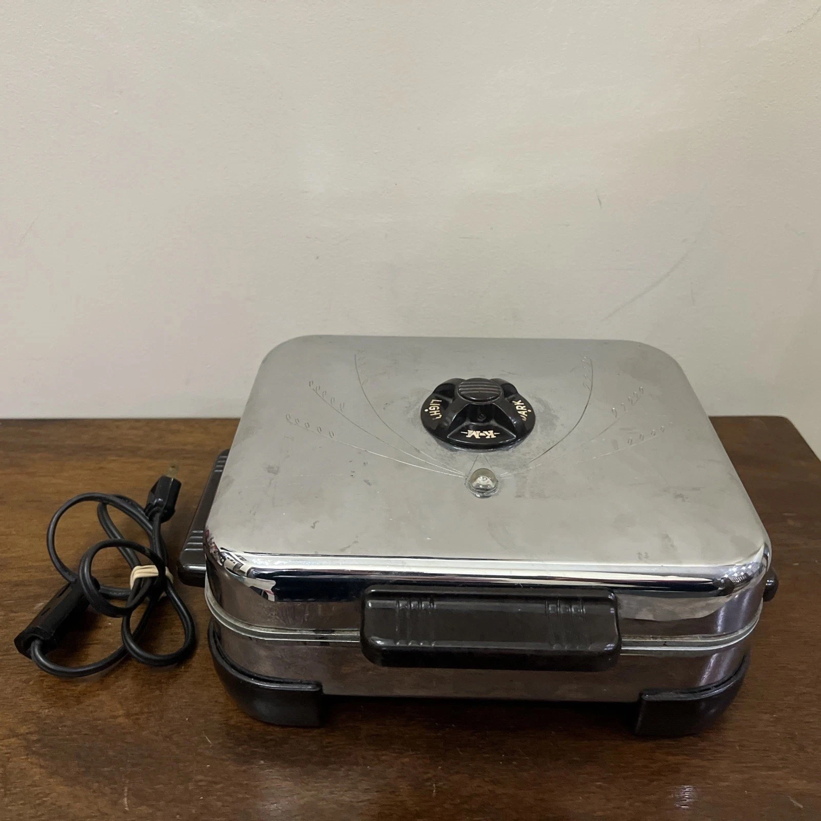 Vintage Knapp-Monarch Waffle Maker Model 29-510