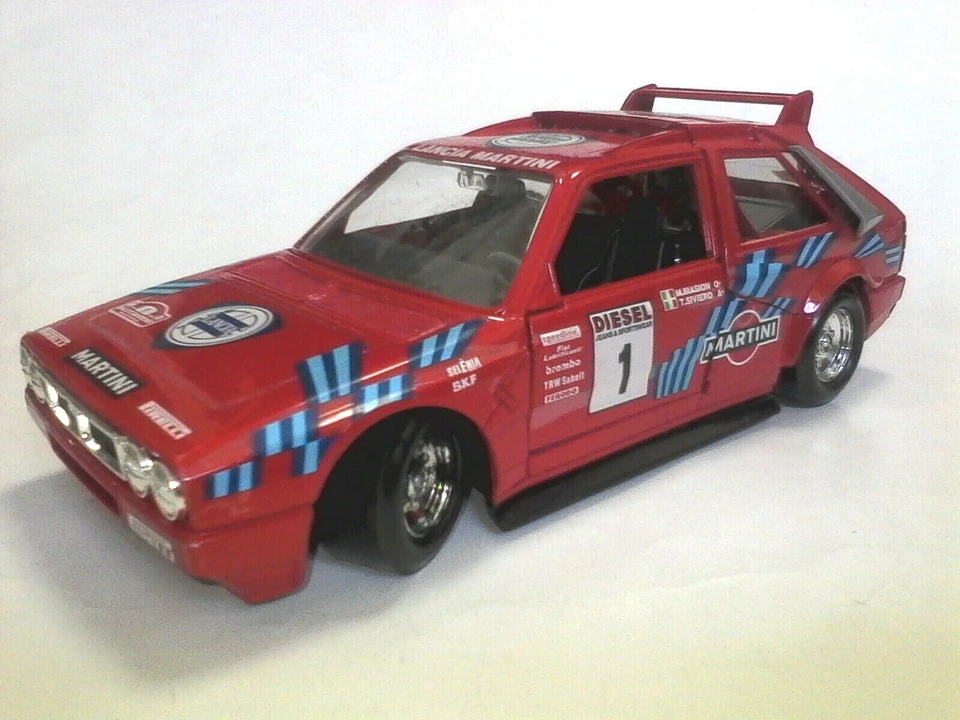 BURAGO 1:24 DIECAST AUTO LANCIA DELTA S4 #1 RALLYE SANREMO 1989 BIASION SIVIERO - Immagine 2 di 3