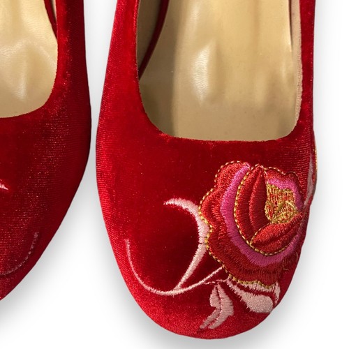 Forever Riley Pumps Womens 9 Red Embroidered Rose High Heels Casual Velvety Y2K - Picture 4 of 12