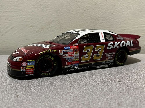 1999 Action KEN SCHRADER #33 Red Skoal Racing Chevy Monte Carlo 1/24 DieCast - Picture 10 of 15