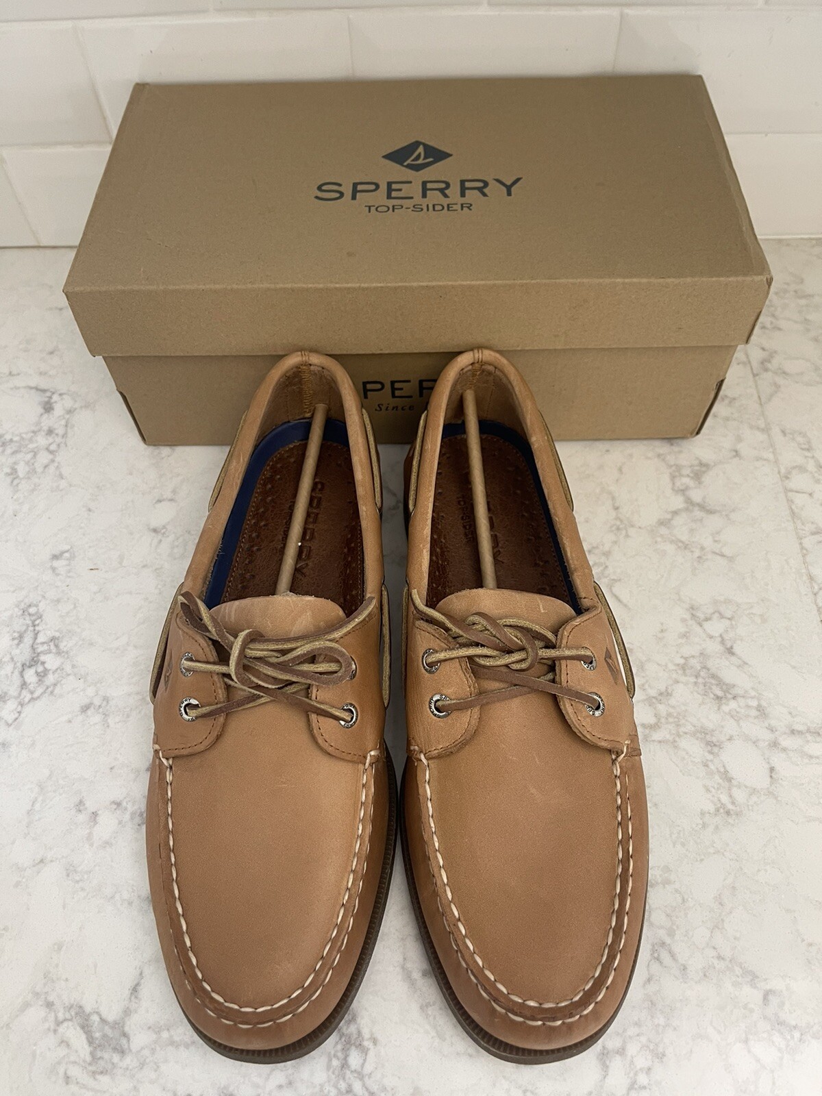 sperry topsiders extra wide