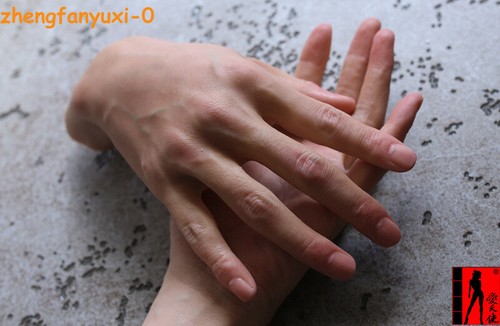 Lifelike Silicone Male Hands Model Basketball Boy Hands Mannequin Display Props - Picture 3 of 11