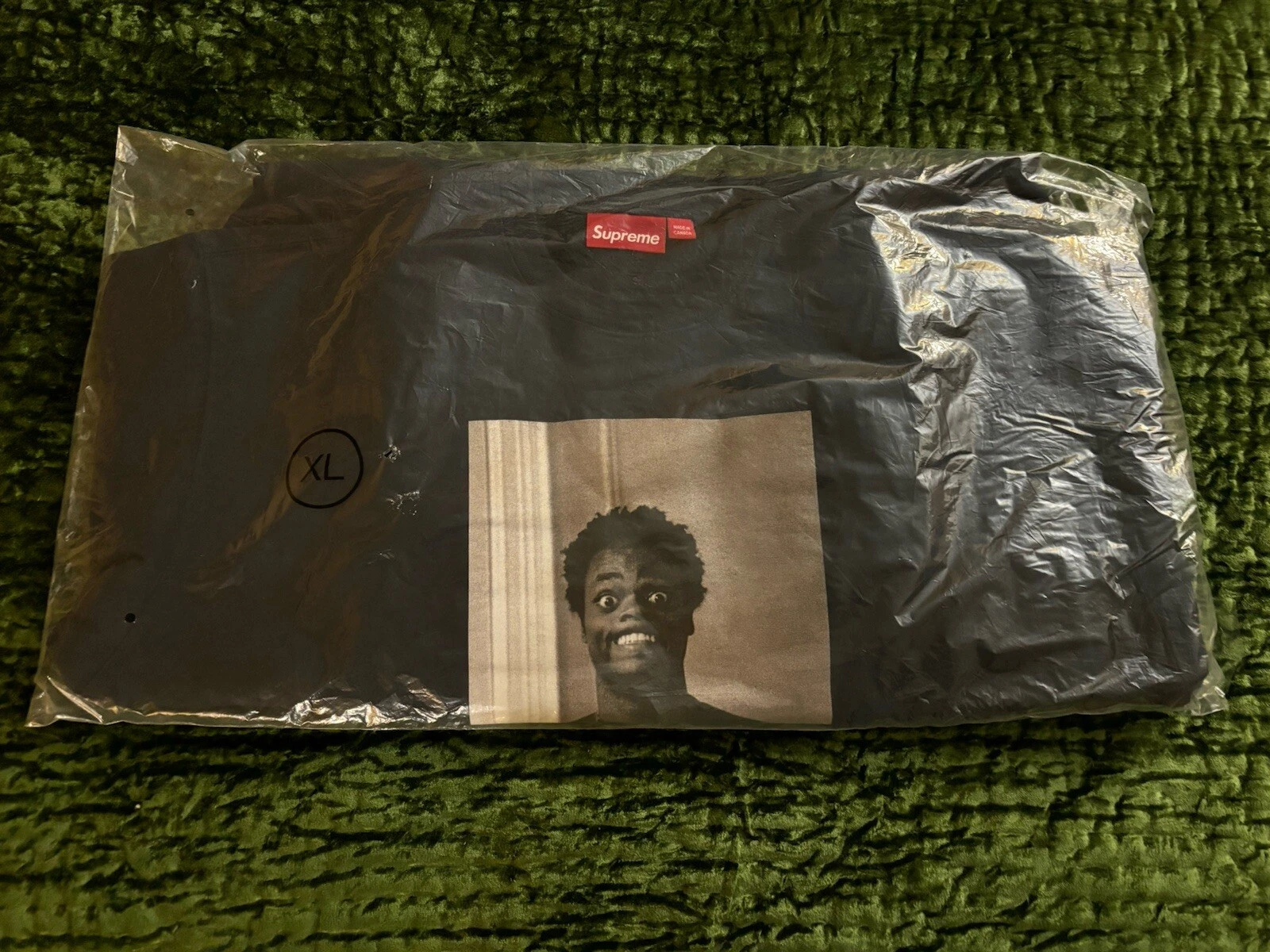 Sweat col rond Supreme Thrasher Harold Hunter bleu marine taille XL neuf