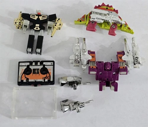 B-259 VINTAGE 1980'S HASBRO G1 TRANSFORMERS MINI CASSETTES VEHICLES LOT