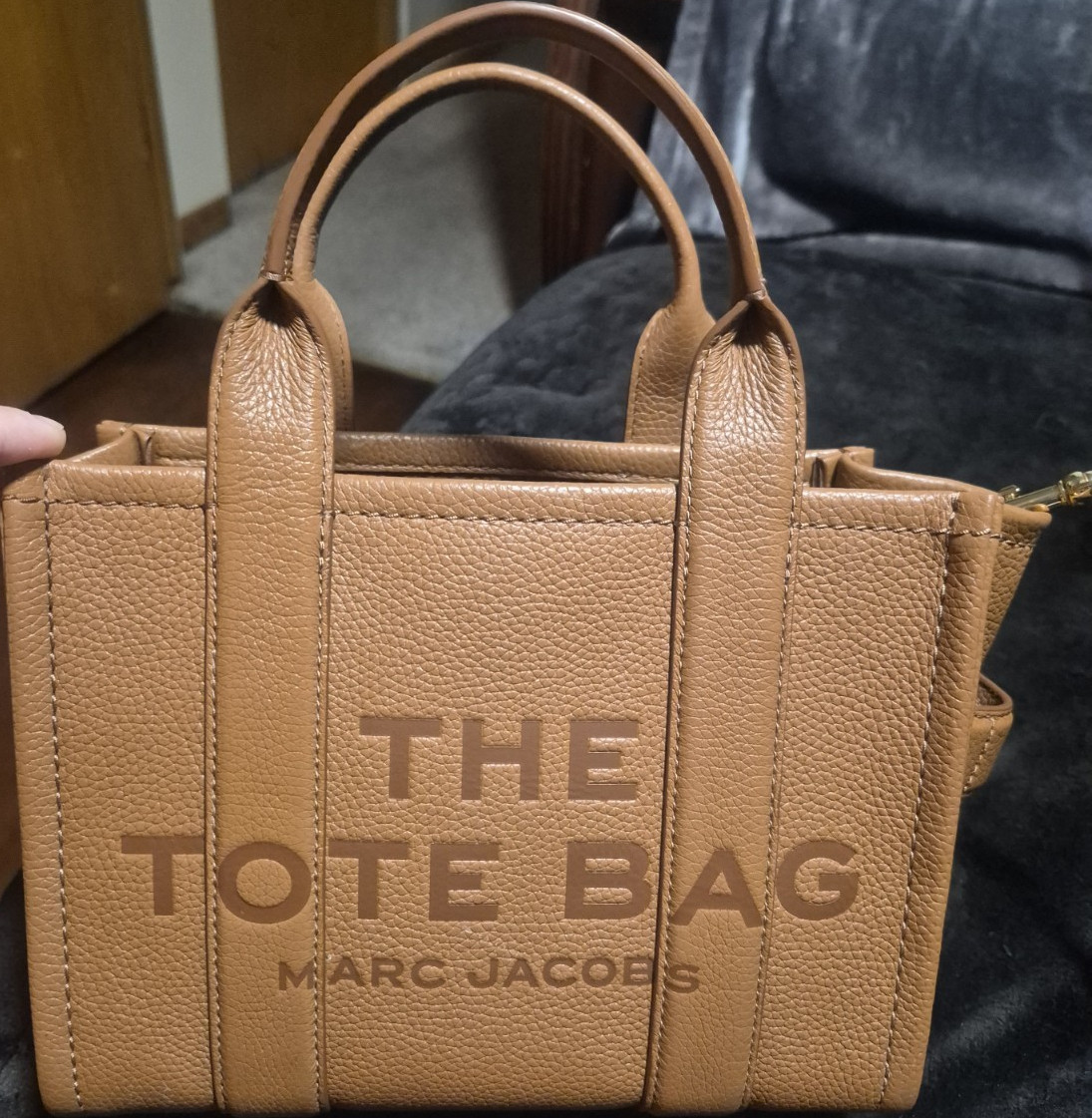 Marc Jacobs The Tote Bag Brown Pebbled Small Tote Zip Logo Gold Detach Strap