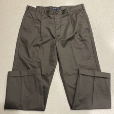 NEW IZOD 38 x 32 American Chino Wrinkle Free Cotton Pleated Gray Smooth Touch