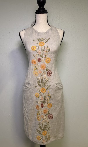 Sur La Table Embroidered Floral Design Cotton Apron With Pockets